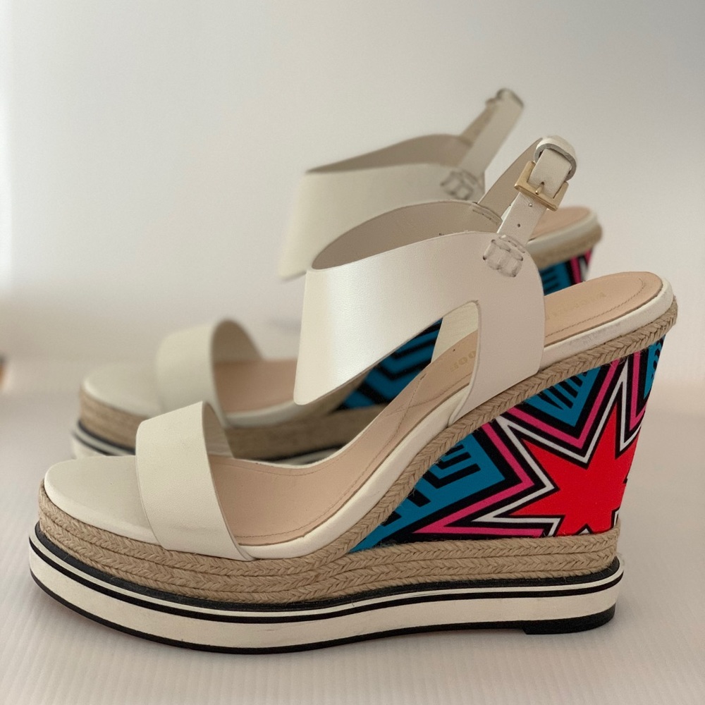 Nicholas Kirkwood Star Print Wedge Sandals